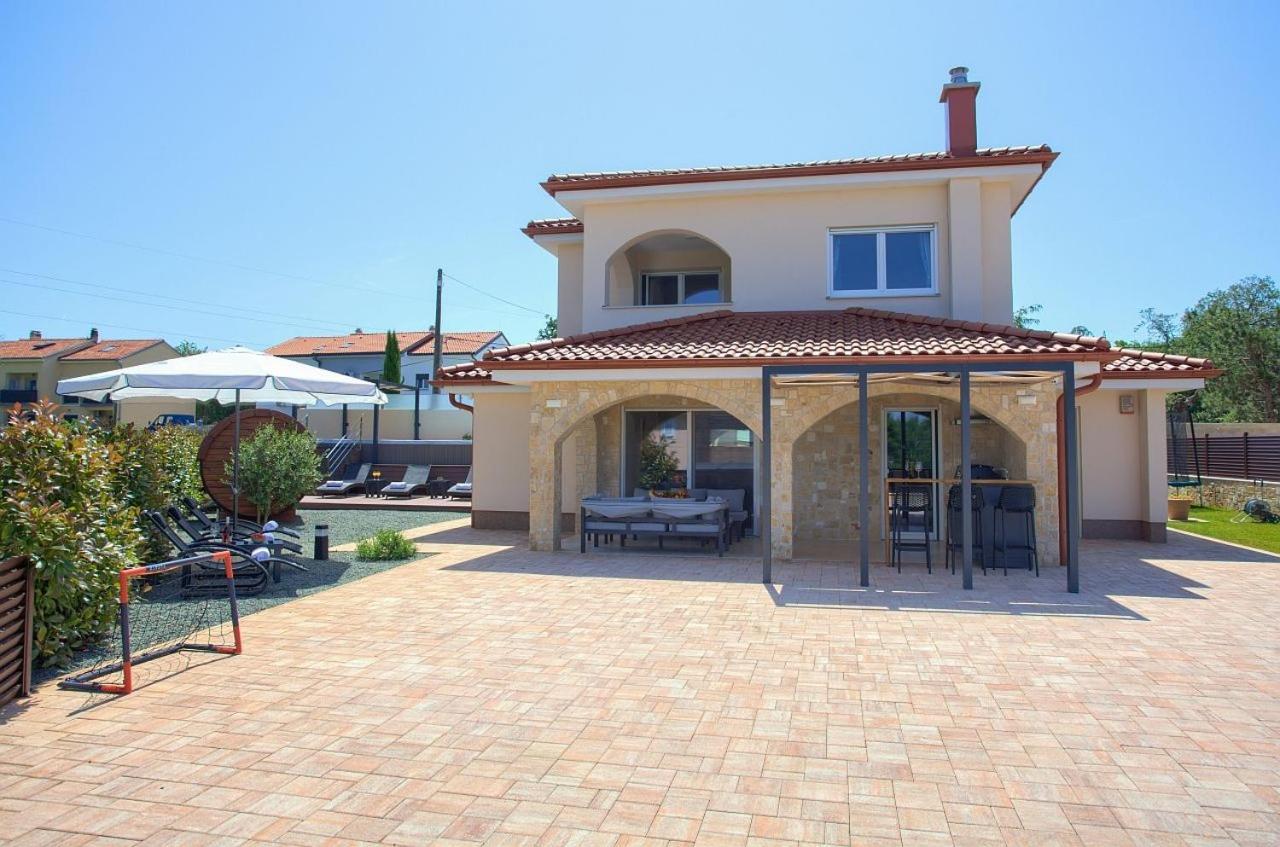 Holiday House Sea & Sun Residence Rasopasno Exterior foto